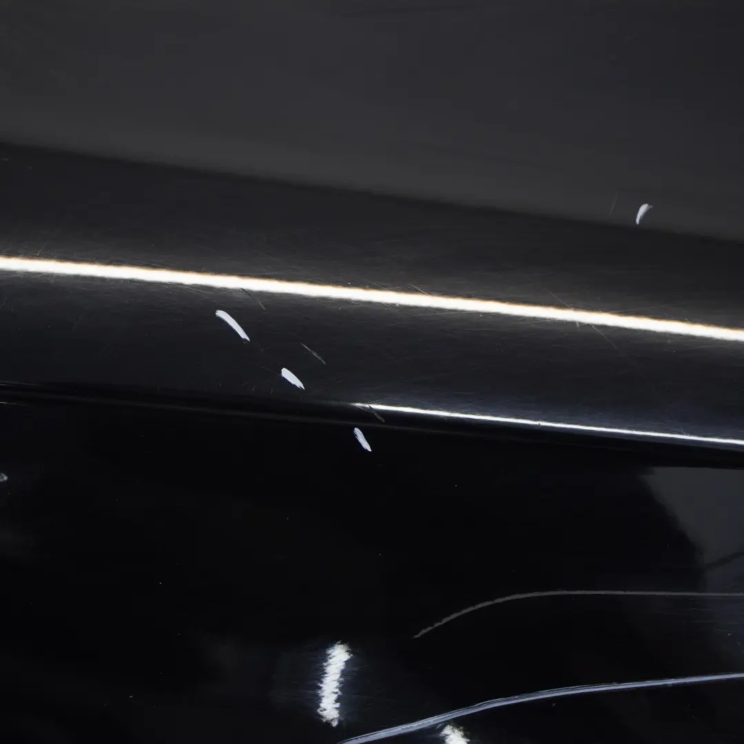 Panneau latéral avant droit Brilliant Black Metallic - Y9B pour Audi A6 C6 à propos du numéro de pièce 4F0821104A Audi A6 C6 Panneau latéral avant droit Brilliant Black Metallic - Y9B - SKU 4F0821104A-BBL - Numéro de pièce 4F0821104A