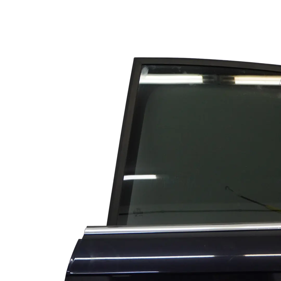 Porta Posteriore Sinistra Rivestimento Perla blu notte - Z5D per Audi A6 C6 Avant con numero di parte 4F0833051G Audi A6 C6 Avant Porta Posteriore Sinistra Rivestimento Perla blu notte - Z5D - SKU 4F0833051G-NIBL - Numero di parte 4F0833051G