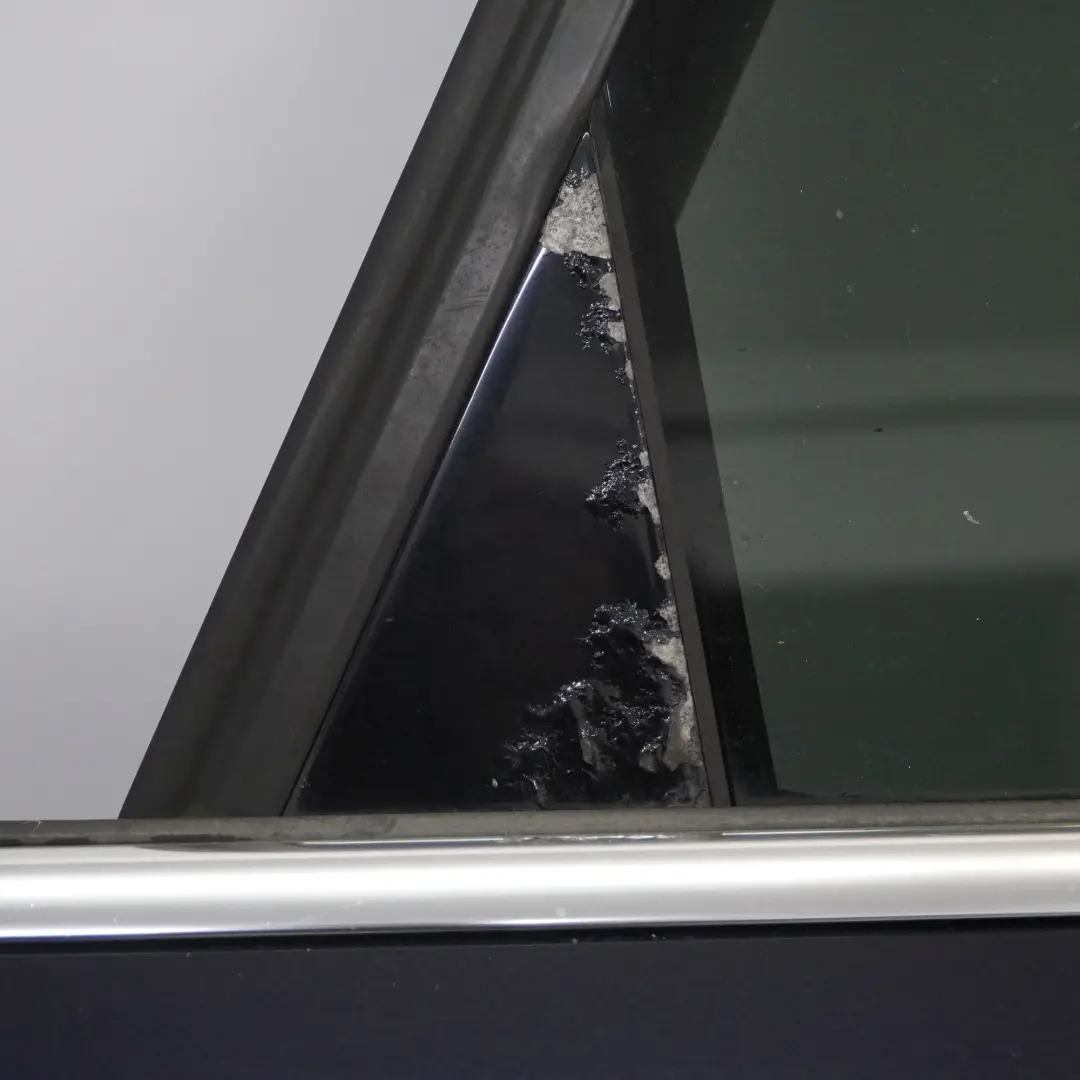 Hintere Tür Audi A6 C6 Avant Rechts Verkleidung Nachtblau Perle - Z5D für mit Teilenummer 4F0833052G Hintere Tür Audi A6 C6 Avant Rechts Verkleidung Nachtblau Perle - Z5D - SKU 4F0833052G-NIBL - Teilenummer 4F0833052G