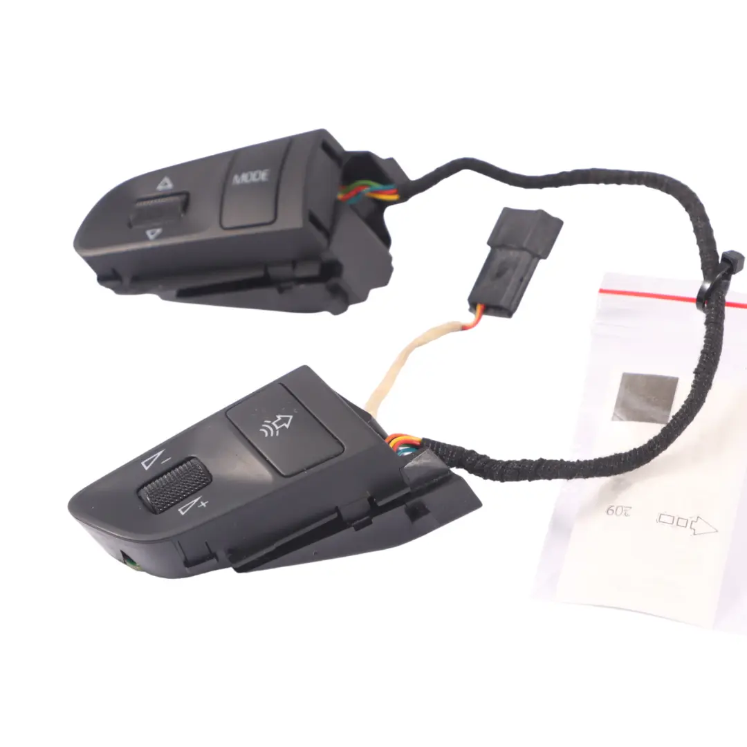 Interrupteur Radio multifonction Boutons commande volant Audi A4 B7 - SKU 4F0951527C - Numéro de pièce 4F0951527C