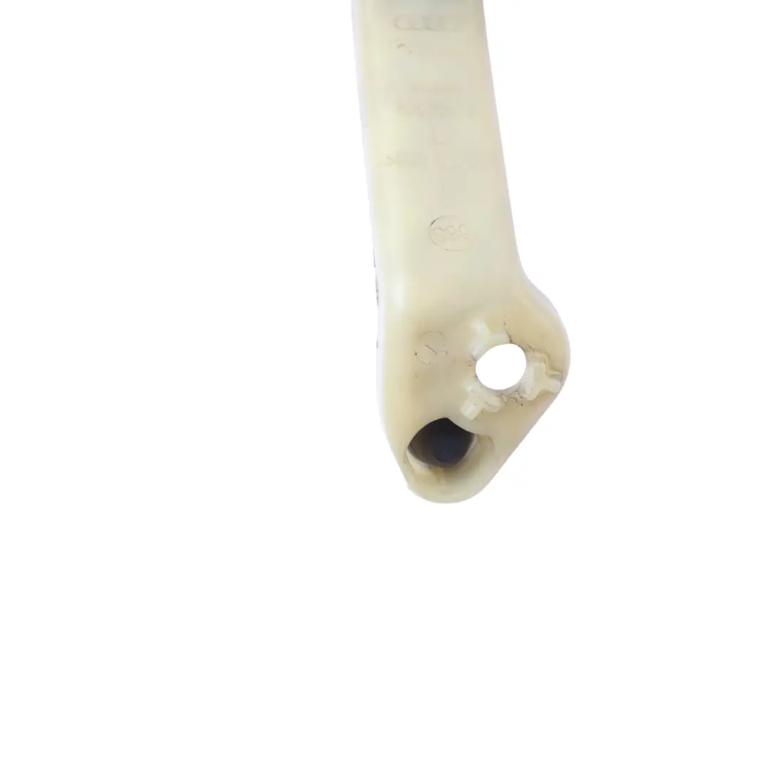 Staffa Supporto Fanale Posteriore Esterno Sinistro per Audi A6 C6 con numero di parte 4F9945067 Audi A6 C6 Staffa Supporto Fanale Posteriore Esterno Sinistro - SKU 4F9945067 - Numero di parte 4F9945067