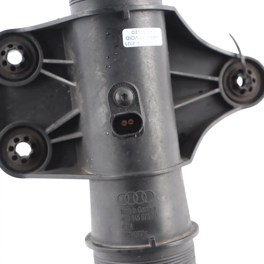 4G8 Przepływomierz Przewód Rura Intercoolera do Audi A7 o numerze 4G0145673AH Audi A7 4G8 Przepływomierz Przewód Rura Intercoolera - SKU 4G0145673AH - Numer Części 4G0145673AH