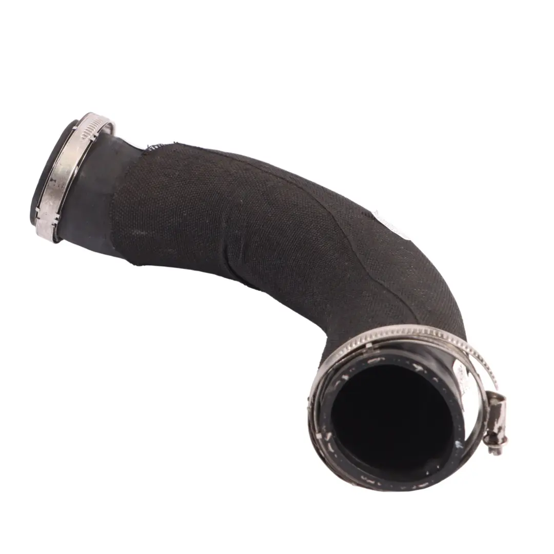 Tuyau Refroidissement Intermédiaire Charge Air pour Audi A7 4G 3.0 TDI à propos du numéro de pièce 4G0145737AJ Audi A7 4G 3.0 TDI Tuyau Refroidissement Intermédiaire Charge Air - SKU 4G0145737AJ - Numéro de pièce 4G0145737AJ