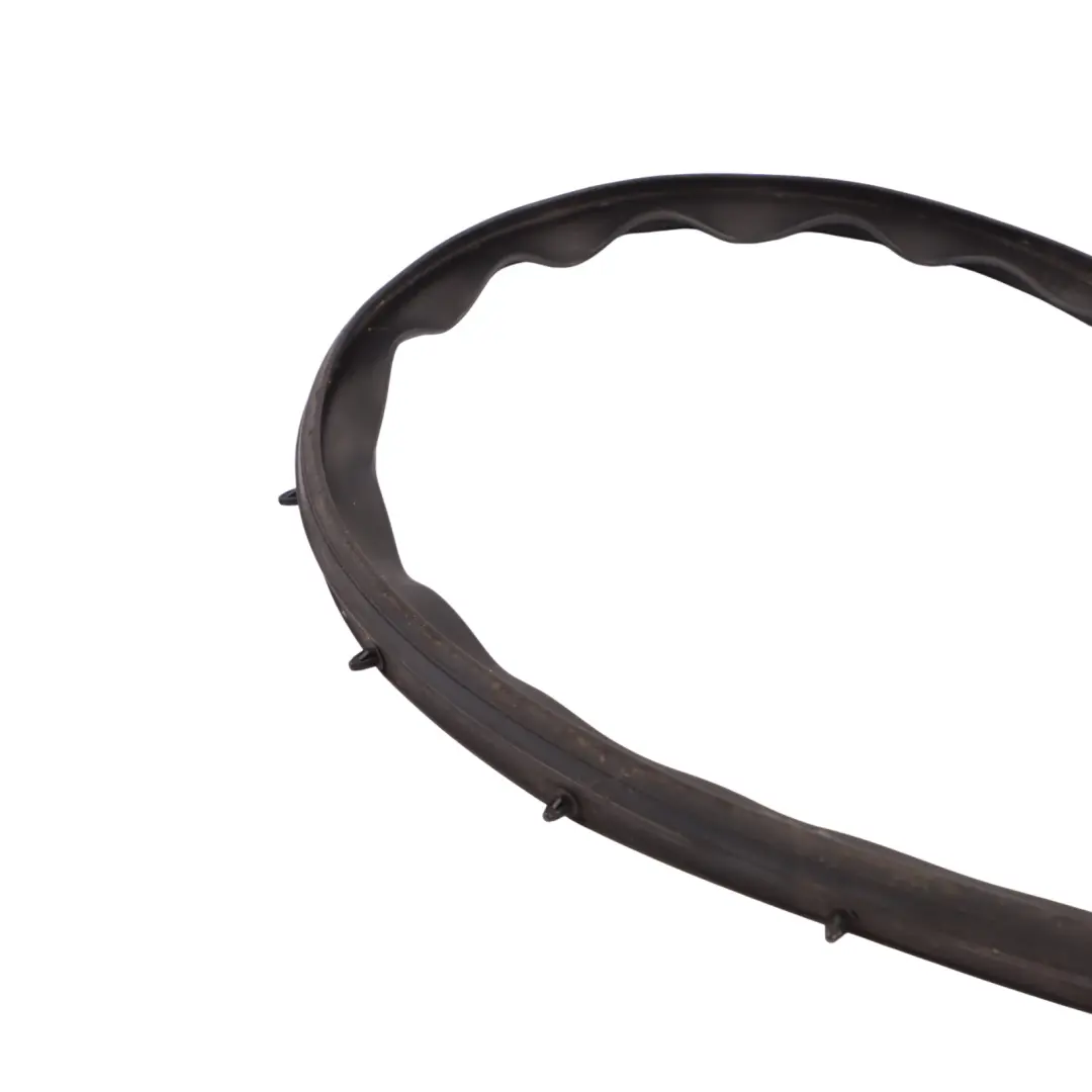 Uszczelka Dolna Drzwi Ochronna Prawy Przód do Audi A6 C7 o numerze 4G0837718 Audi A6 C7 Uszczelka Dolna Drzwi Ochronna Prawy Przód - SKU 4G0837718 - Numer Części 4G0837718