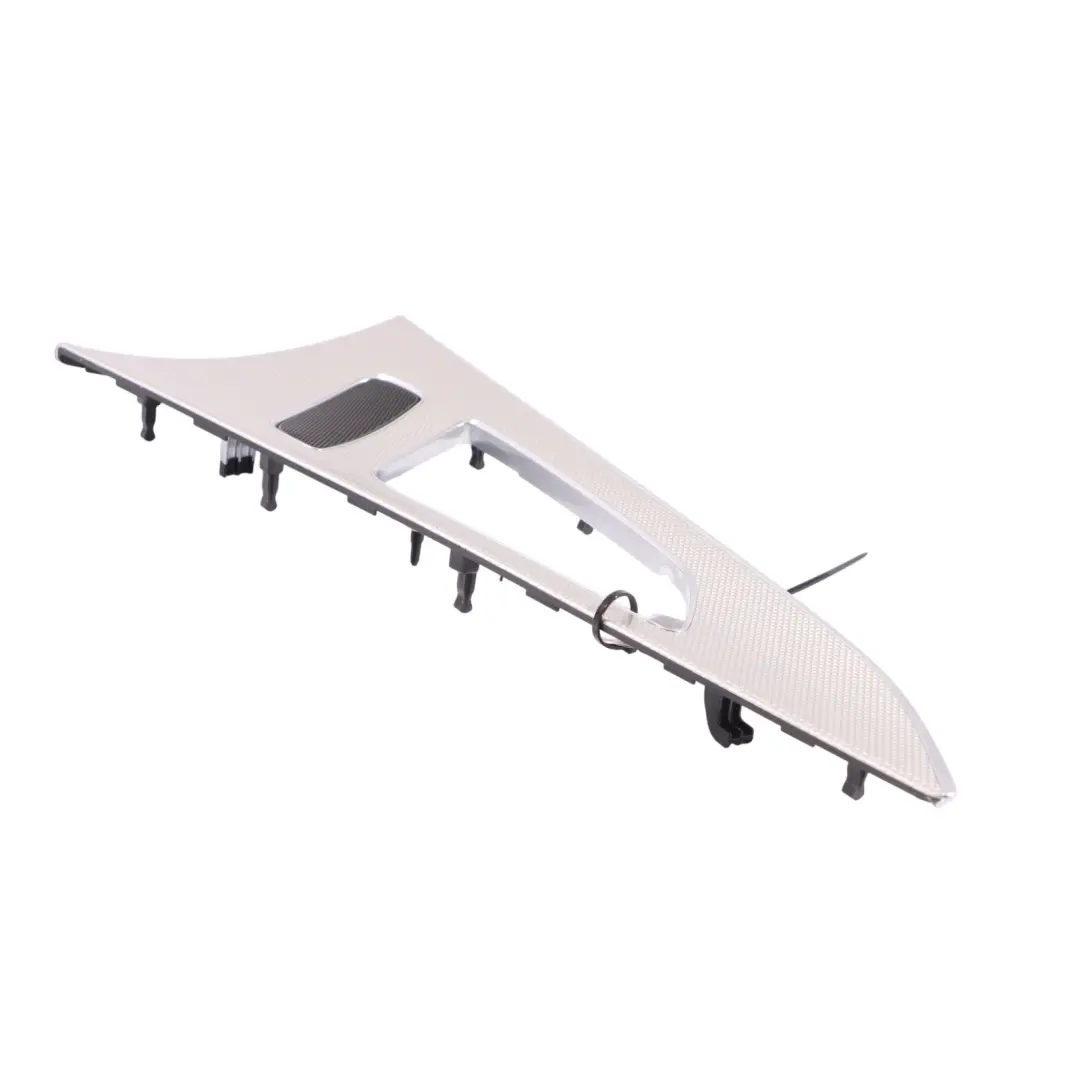 Moldura De Panel De Puerta Trasera Aluminio Derecha para Audi A6 C7 con número de pieza 4G0867420B Audi A6 C7 Moldura De Panel De Puerta Trasera Aluminio Derecha - SKU 4G0867420B - Número de pieza 4G0867420B