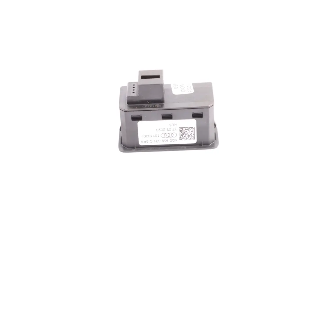 Bouton de fermeture du couvercle du coffre du hayon pour Audi A4 B9 à propos du numéro de pièce 4G0959831D Audi A4 B9 Bouton de fermeture du couvercle du coffre du hayon - SKU 4G0959831D - Numéro de pièce 4G0959831D