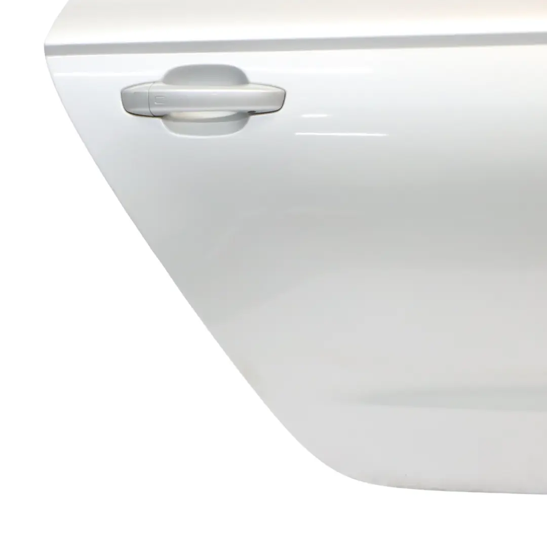 Revêtement De Porte Arrière Droite Ice Silver Metallic - X7W pour Audi A6 C7 4G à propos du numéro de pièce 4G5833052 Audi A6 C7 4G Revêtement De Porte Arrière Droite Ice Silver Metallic - X7W - SKU 4G5833052-ICS - Numéro de pièce 4G5833052