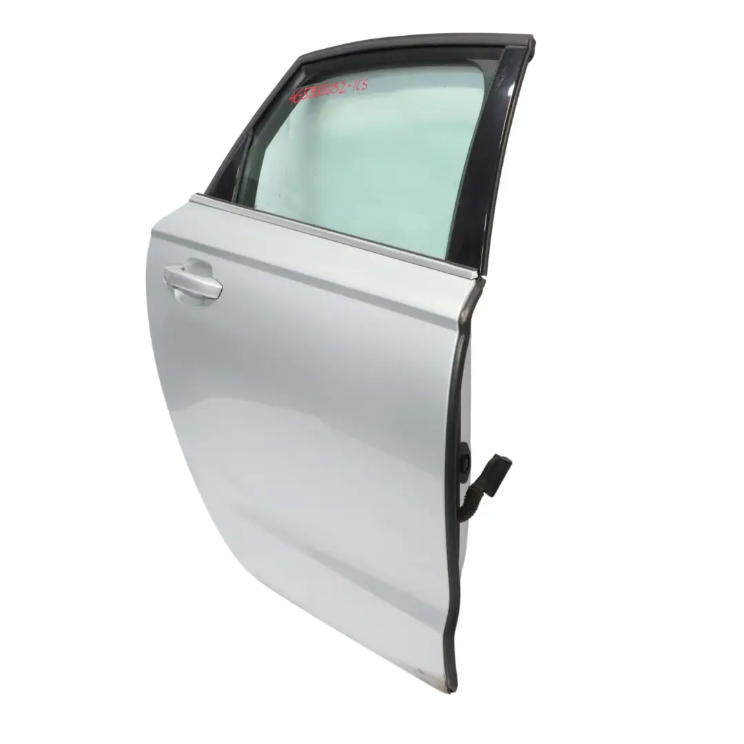 Revêtement De Porte Arrière Droite Ice Silver Metallic - X7W pour Audi A6 C7 4G à propos du numéro de pièce 4G5833052 Audi A6 C7 4G Revêtement De Porte Arrière Droite Ice Silver Metallic - X7W - SKU 4G5833052-ICS - Numéro de pièce 4G5833052