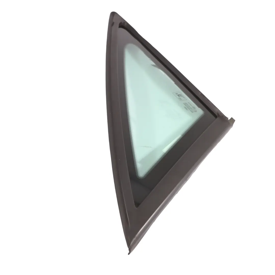 Vitre Latérale Triangulaire Arrière Gauche AS2 pour Audi A6 C7 à propos du numéro de pièce 4G5845299F Audi A6 C7 Vitre Latérale Triangulaire Arrière Gauche AS2 - SKU 4G5845299F - Numéro de pièce 4G5845299F