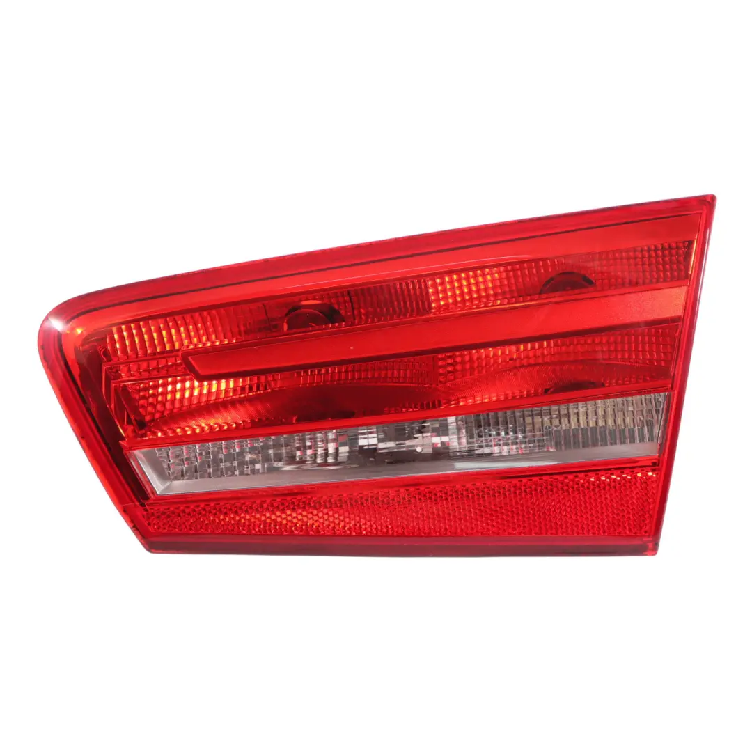 Lampa Prawy Tył Tylna Klapa Bagażnika do Audi A4 B7 o numerze 4G5945094 Audi A4 B7 Lampa Prawy Tył Tylna Klapa Bagażnika - SKU 4G5945094 - Numer Części 4G5945094