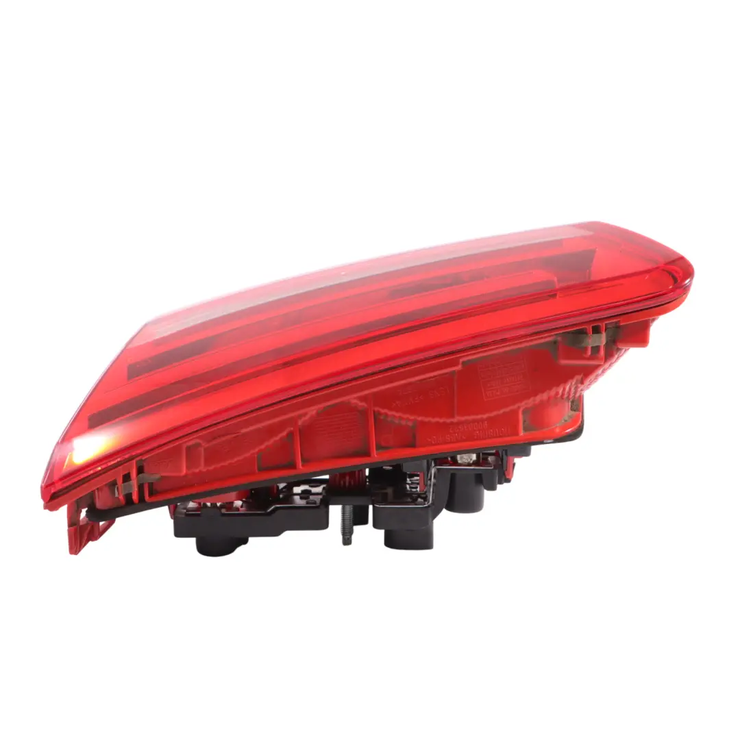 Audi A4 B7 Luz Trasera Tapa Maletero Portón Trasero Derecha - SKU 4G5945094 - Número de pieza 4G5945094