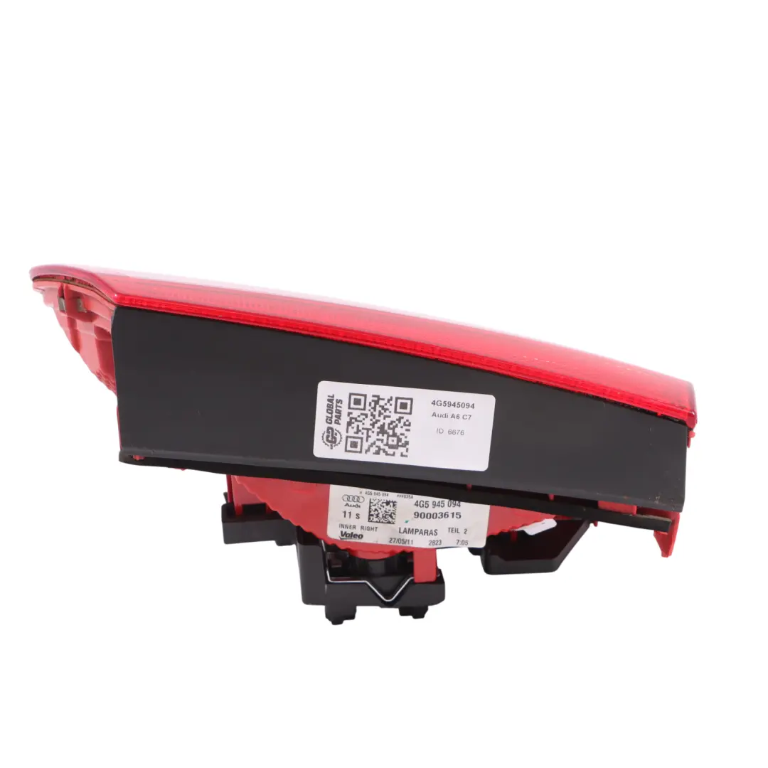 Luz Trasera Tapa Maletero Portón Trasero Derecha para Audi A4 B7 con número de pieza 4G5945094 Audi A4 B7 Luz Trasera Tapa Maletero Portón Trasero Derecha - SKU 4G5945094 - Número de pieza 4G5945094