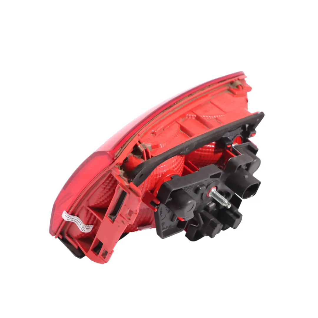 Audi A4 B7 Luz Trasera Tapa Maletero Portón Trasero Derecha - SKU 4G5945094 - Número de pieza 4G5945094