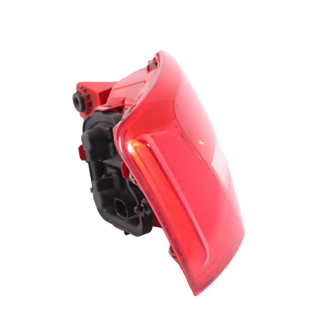 Lampa Lewy Tył Tylna Lewa Światło Klapy Bagażnika do Audi A6 C7 o numerze 4G5945095 Audi A6 C7 Lampa Lewy Tył Tylna Lewa Światło Klapy Bagażnika - SKU 4G5945095 - Numer Części 4G5945095