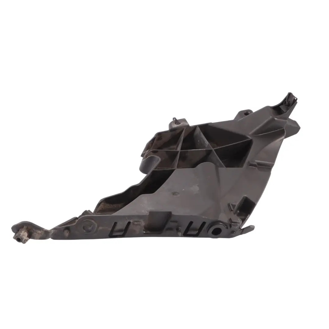 Uchwyt Wspornik Mocowanie Przedniego Zderzaka Prawy do Audi A7 4G o numerze 4G8807284C Audi A7 4G Uchwyt Wspornik Mocowanie Przedniego Zderzaka Prawy - SKU 4G8807284C - Numer Części 4G8807284C