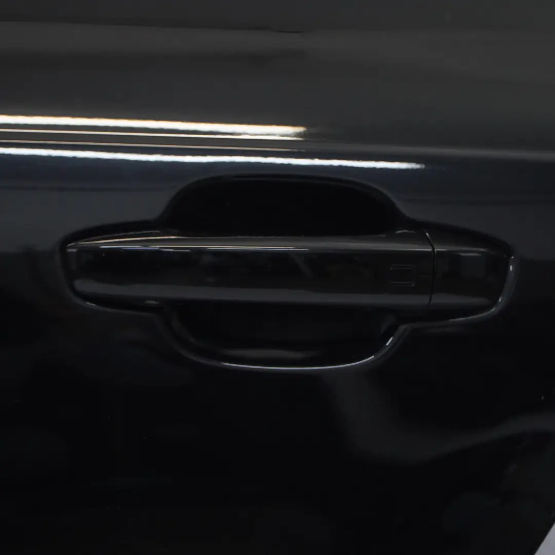 Puerta Trasera Izquierda Carcasa Puerta Phantom Black - Z9Y para Audi A7 S7 4G con número de pieza 4G8833051A Audi A7 S7 4G Puerta Trasera Izquierda Carcasa Puerta Phantom Black - Z9Y - SKU 4G8833051A-PHB - Número de pieza 4G8833051A
