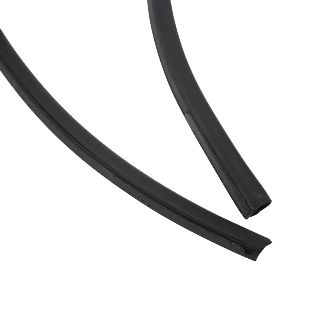 Guarnizione porta esterna gomma anteriore sinistra destra 8J0837477C per Audi TT 8J con numero di parte 4G8837911 Audi TT 8J Guarnizione porta esterna gomma anteriore sinistra destra 8J0837477C - SKU 4G8837911 - Numero di parte 4G8837911