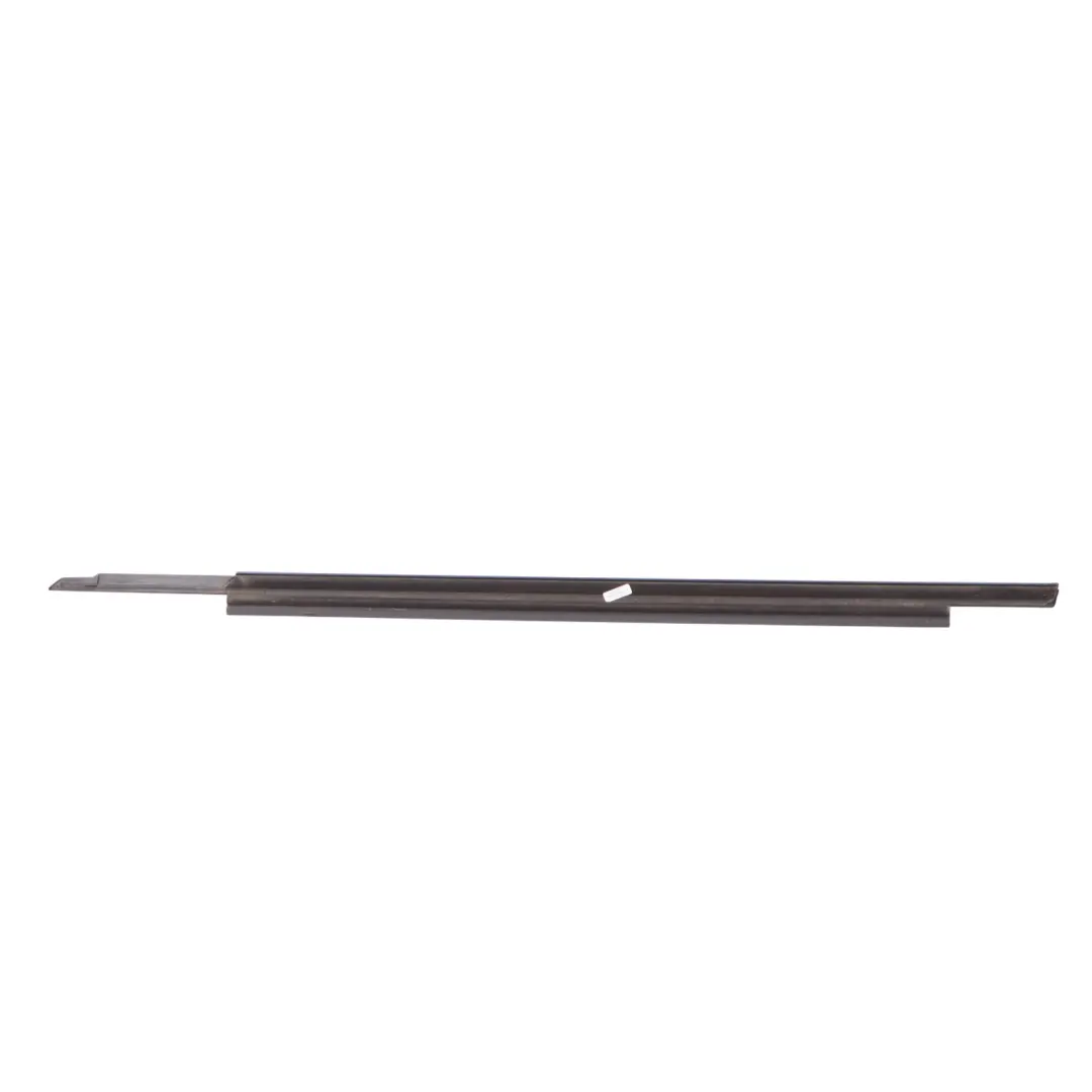 Sportback Porta Guarnizione Meteo Gomma Anteriore Destra per Audi A7 4G con numero di parte 4G8853284H Audi A7 4G Sportback Porta Guarnizione Meteo Gomma Anteriore Destra - SKU 4G8853284H - Numero di parte 4G8853284H