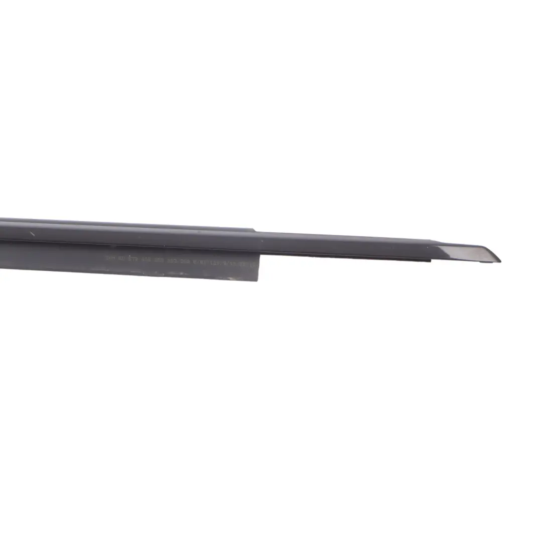Sportback Porta Guarnizione Meteo Gomma Anteriore Destra per Audi A7 4G con numero di parte 4G8853284H Audi A7 4G Sportback Porta Guarnizione Meteo Gomma Anteriore Destra - SKU 4G8853284H - Numero di parte 4G8853284H