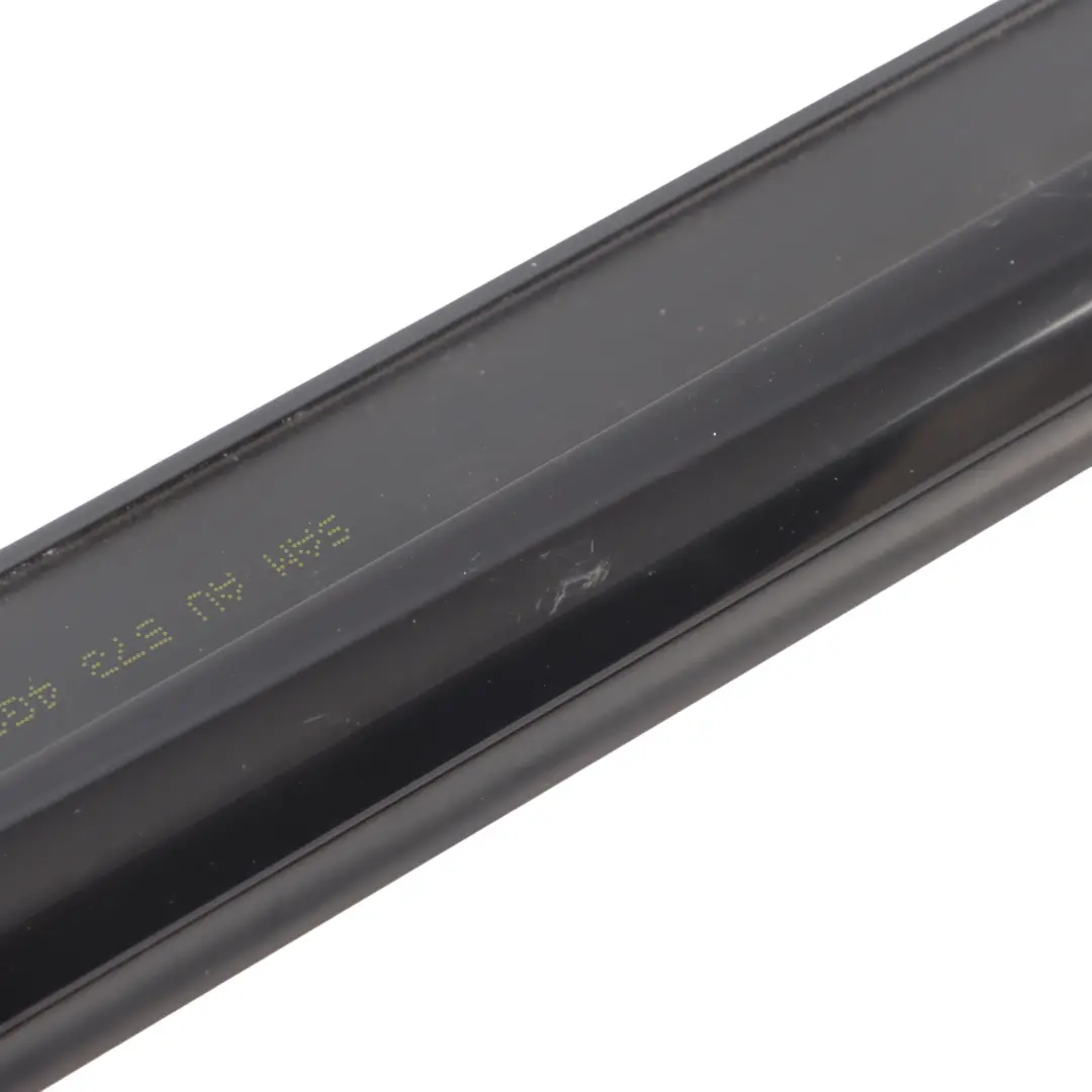 Sportback Door Weather Seal Rubber Front Right O/S to Audi A7 4G with Part number 4G8853284H Audi A7 4G Sportback Door Weather Seal Rubber Front Right O/S - SKU 4G8853284H - Part number 4G8853284H