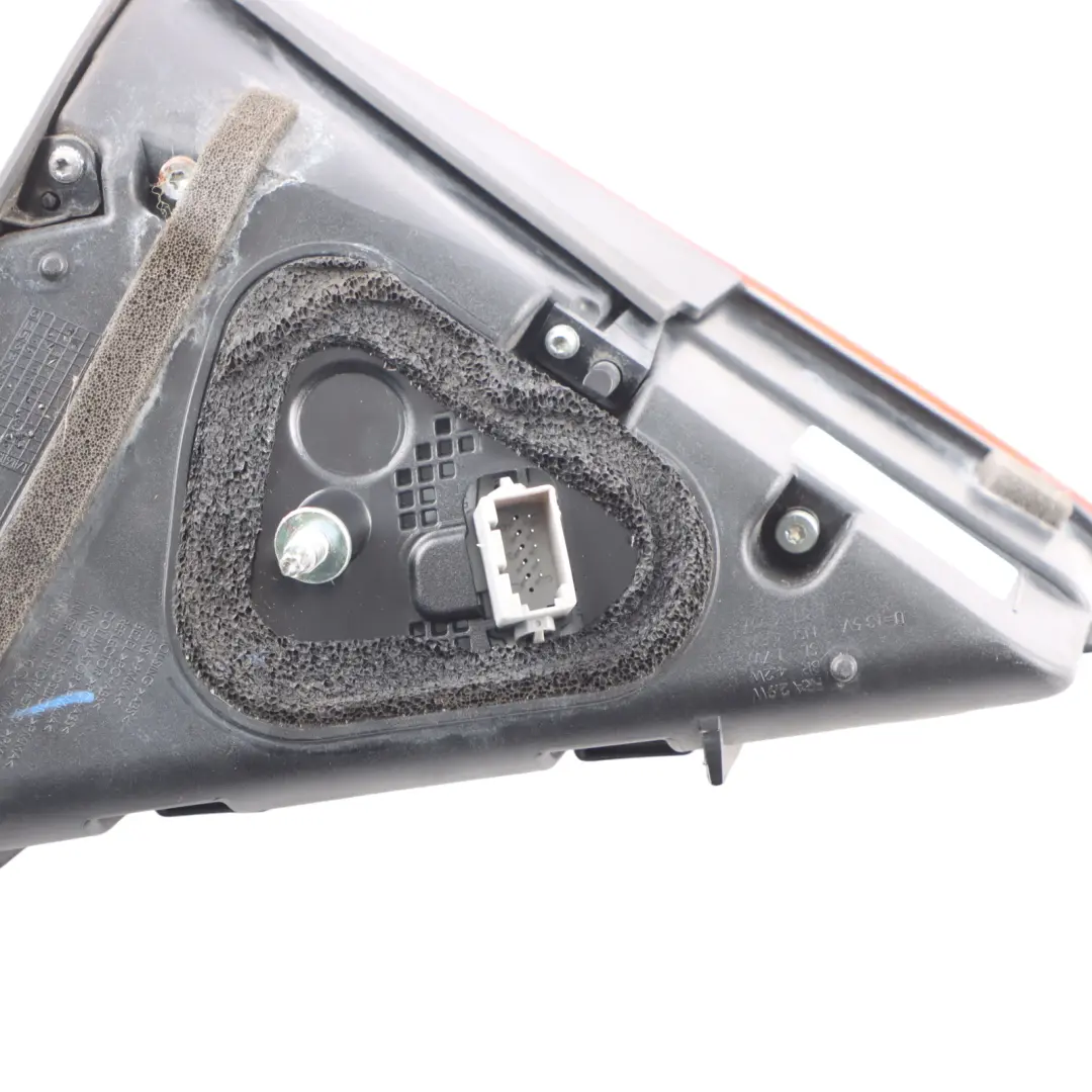 4G8 Portellone Portellone Interno Lampada Luce Sinistra per Audi A7 con numero di parte 4G8945093H Audi A7 4G8 Portellone Portellone Interno Lampada Luce Sinistra - SKU 4G8945093H - Numero di parte 4G8945093H