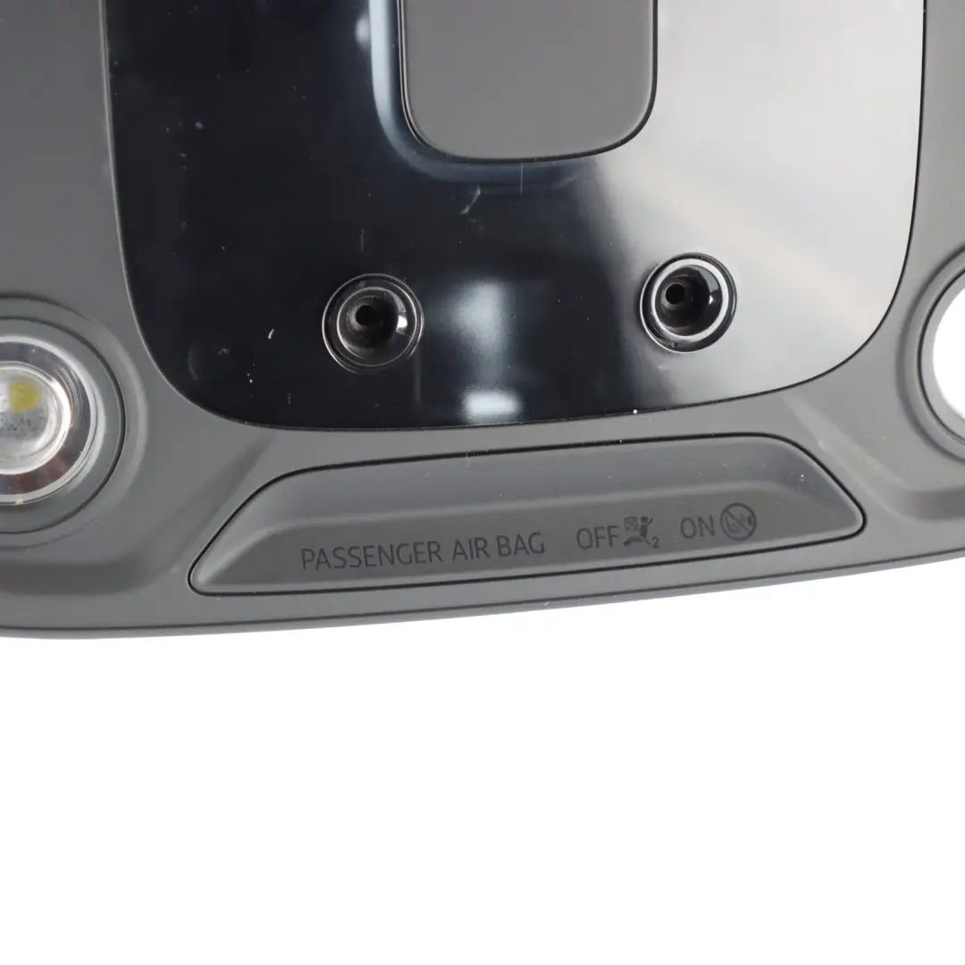 Luce Interna Tetto Anteriore Lampada Lettura Nero per Audi A4 B9 A5 F5 con numero di parte 4K0947135AE Audi A4 B9 A5 F5 Luce Interna Tetto Anteriore Lampada Lettura Nero - SKU 4K0947135AE-1 - Numero di parte 4K0947135AE