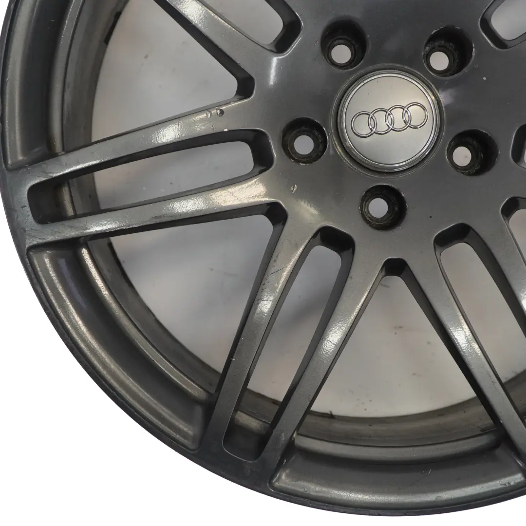 Grigio Cerchio In Lega 21" 10J ET:44 A 14 Razze per Audi Q7 4L con numero di parte 4L0601025S Audi Q7 4L Grigio Cerchio In Lega 21" 10J ET:44 A 14 Razze - SKU 4L0601025S-1 - Numero di parte 4L0601025S