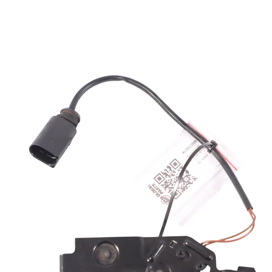  Mecanismo de bloqueo del pestillo del capó del motor del Audi Q7 4L - SKU 4L0823509 - Número de pieza 4L0823509