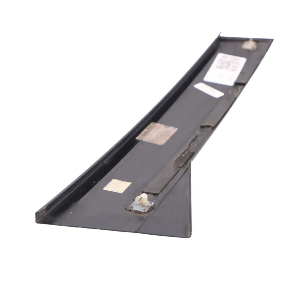 Garniture montant arrière C gauche extérieur pour Audi Q7 4L à propos du numéro de pièce 4L0839903 Audi Q7 4L Garniture montant arrière C gauche extérieur - SKU 4L0839903 - Numéro de pièce 4L0839903