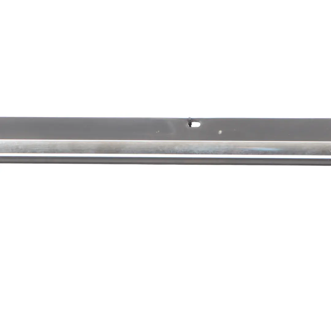 Listwa Ozdobna Tylnych Drzwi Prawa Chrom do Audi Q7 4L o numerze 4L0853764A Audi Q7 4L Listwa Ozdobna Tylnych Drzwi Prawa Chrom - SKU 4L0853764A - Numer Części 4L0853764A