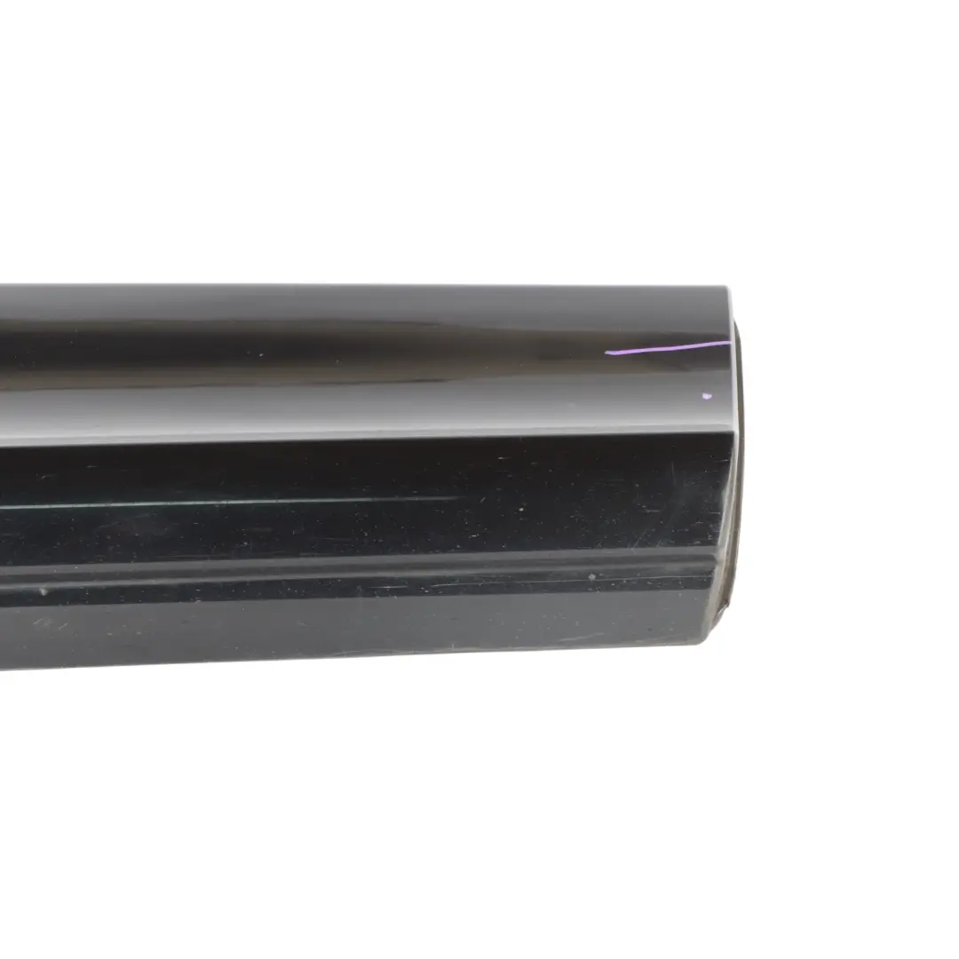 Moulure de Seuil de Porte Arrière Droite Phantom Black - Z9Y pour Audi Q7 4L à propos du numéro de pièce 4L0853970F Audi Q7 4L Moulure de Seuil de Porte Arrière Droite Phantom Black - Z9Y - SKU 4L0853970F-PHB - Numéro de pièce 4L0853970F