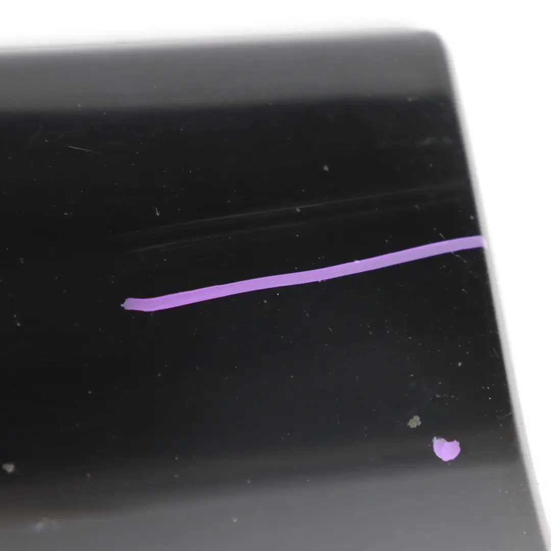 Rivestimento Soglia Porta Striscia Posteriore Destra Phantom Black Z9Y per Audi Q7 con numero di parte 4L0853970F Audi Q7 Rivestimento Soglia Porta Striscia Posteriore Destra Phantom Black Z9Y - SKU 4L0853970F-PHB - Numero di parte 4L0853970F