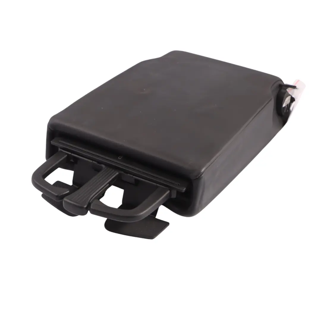 Rück Sitz Becherhalter aus Leder in der Armlehne für Audi Q7 4L mit Teilenummer 4L0883081H Audi Q7 4L Rück Sitz Becherhalter aus Leder in der Armlehne - SKU 4L0883081H - Teilenummer 4L0883081H
