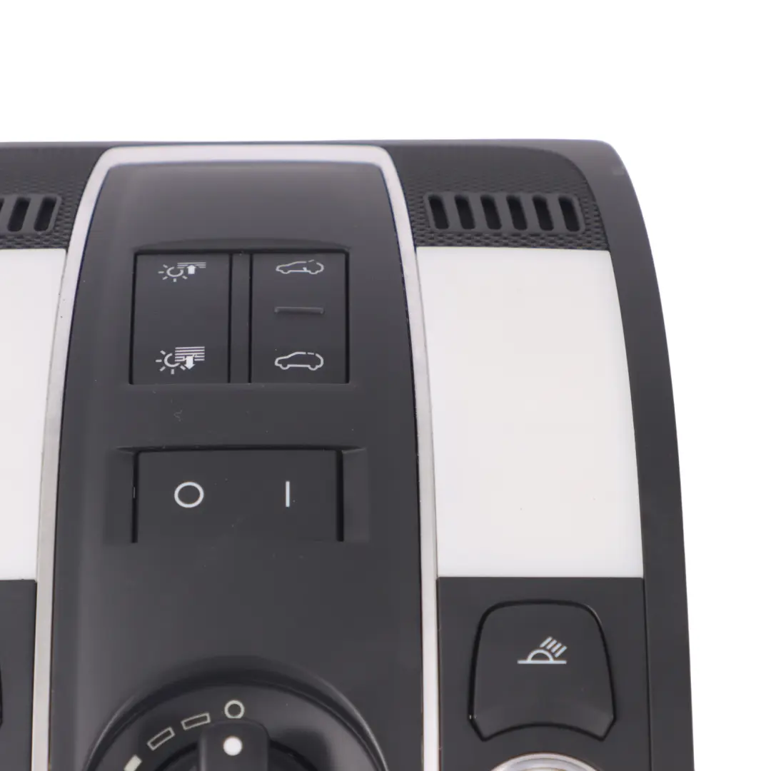  Luz de techo Audi Q7 4L A6 C6 Lámpara lectura delantera interior negra - SKU 4L0947140-1 - Número de pieza 4L0947140