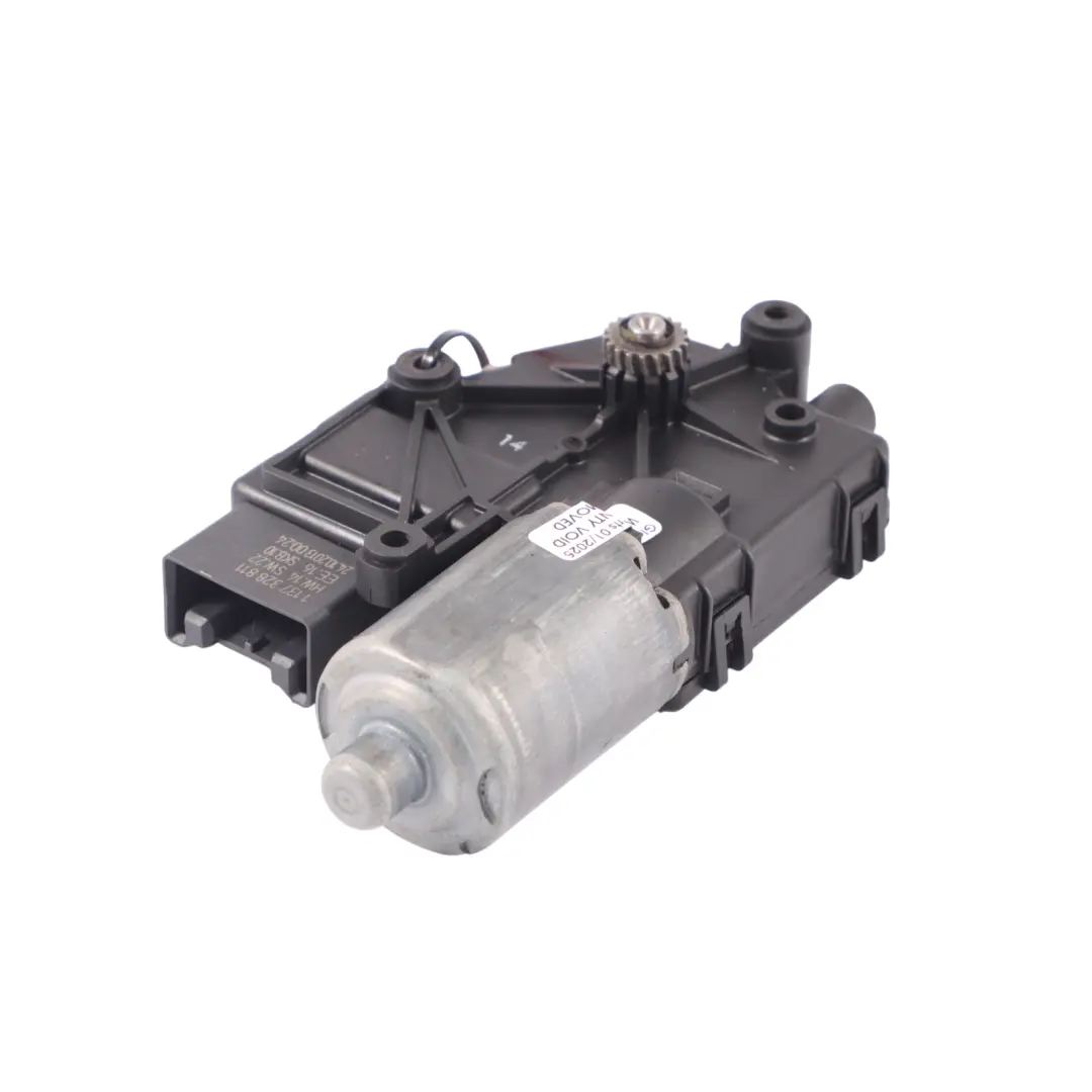 Schiebedach Motor Antrieb Vorne Hinten für Audi Q7 8U Glas mit Teilenummer 4L0959591A Audi Q7 8U Glas Schiebedach Motor Antrieb Vorne Hinten - SKU 4L0959591A - Teilenummer 4L0959591A