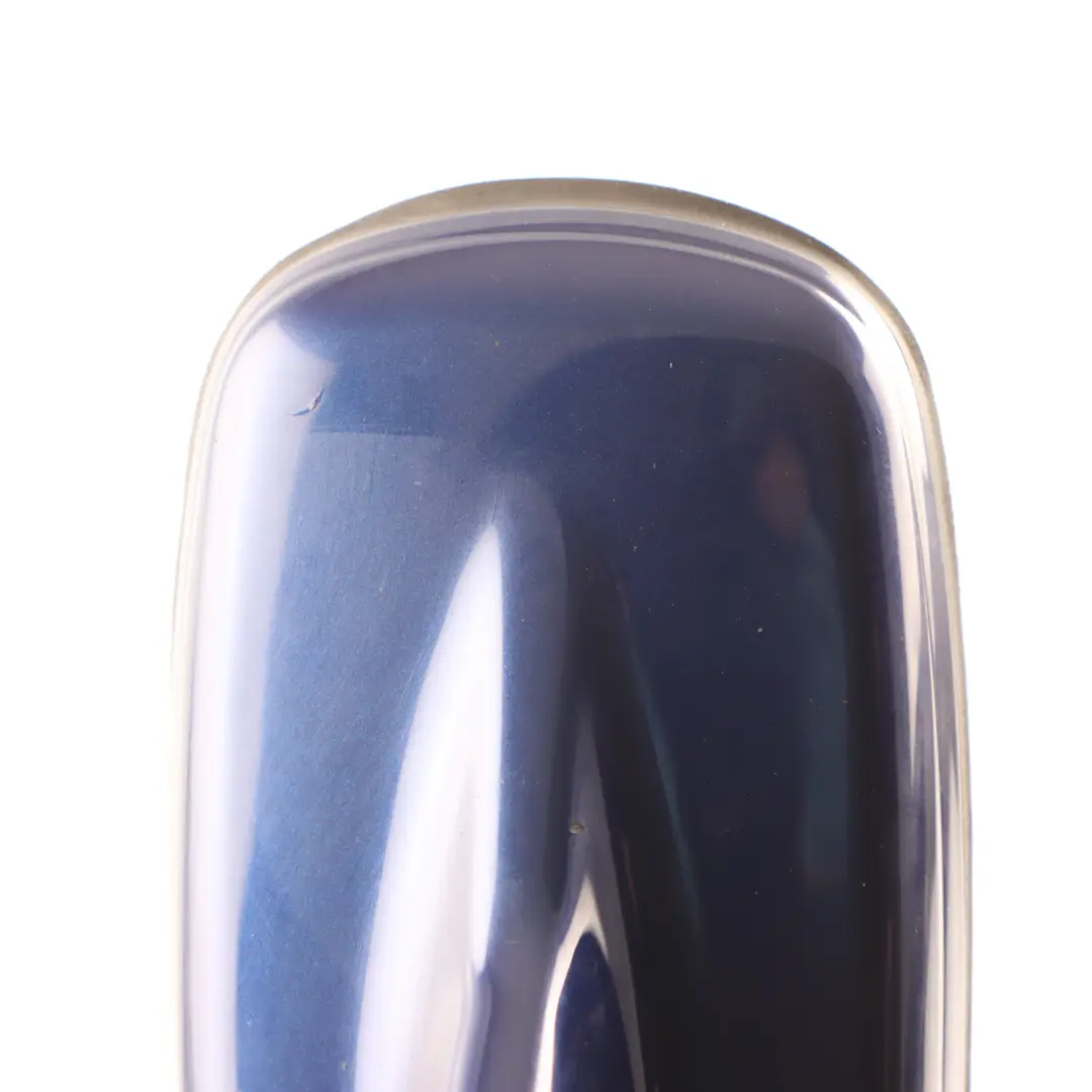 Aerial Roof Antenna Shark Navara Blue - X5H to Audi A4 B9 with Part number 4M0035503K Audi A4 B9 Aerial Roof Antenna Shark Navara Blue - X5H - SKU 4M0035503K-NAB - Part number 4M0035503K