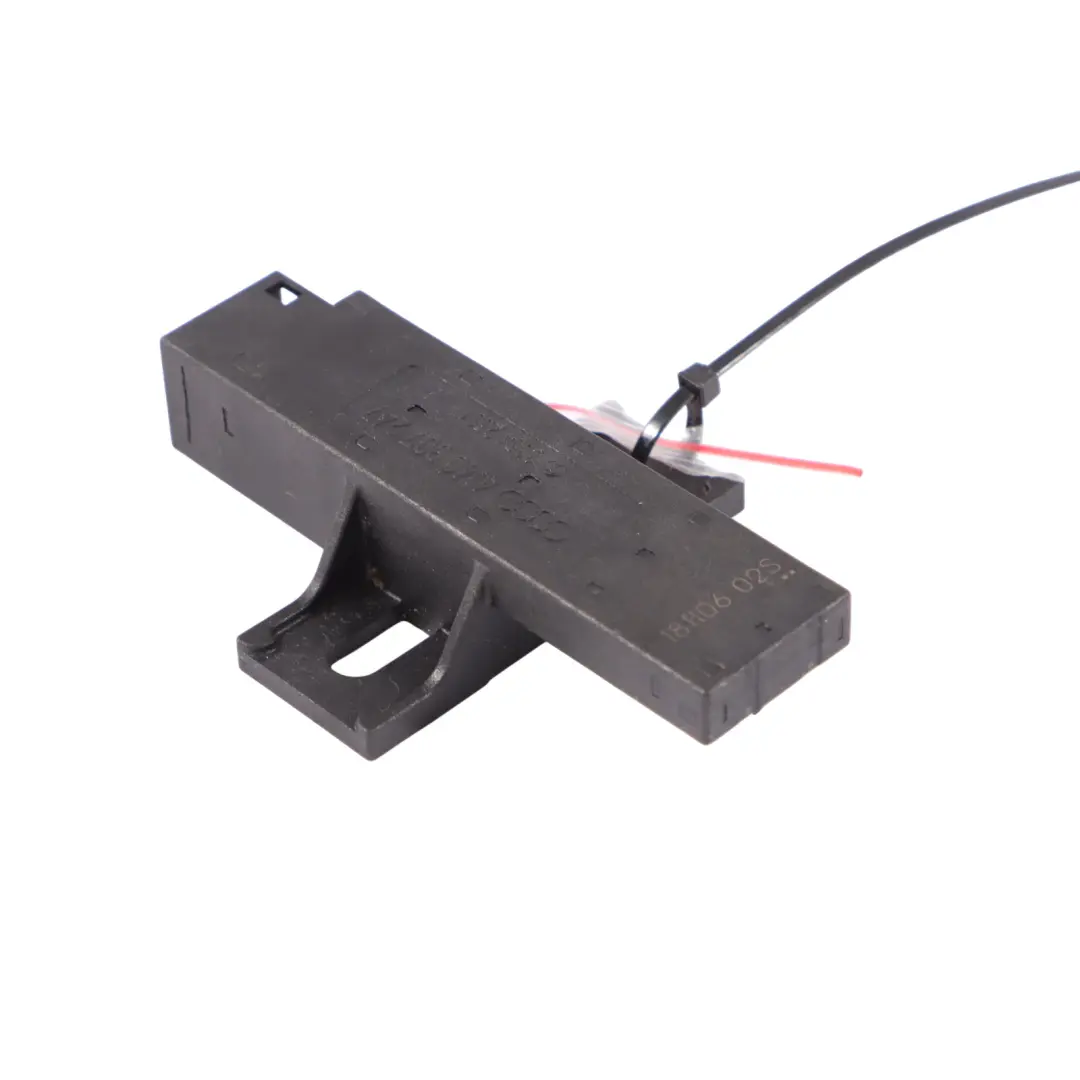Audi A4 B9 A5 F5 Keyless Entry Amplifier Control Box Module Antenna - SKU 4M0907247 - Part number 4M0907247