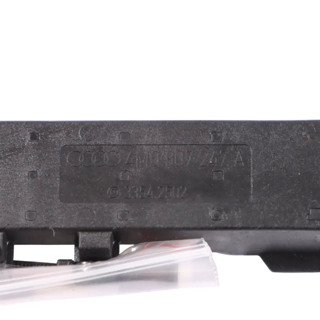 Keyless Entry Amplifier Audi A4 B9 A5 F5 Control Box Module Antenna to with Part number 4M0907247A Keyless Entry Amplifier Audi A4 B9 A5 F5 Control Box Module Antenna - SKU 4M0907247A - Part number 4M0907247A