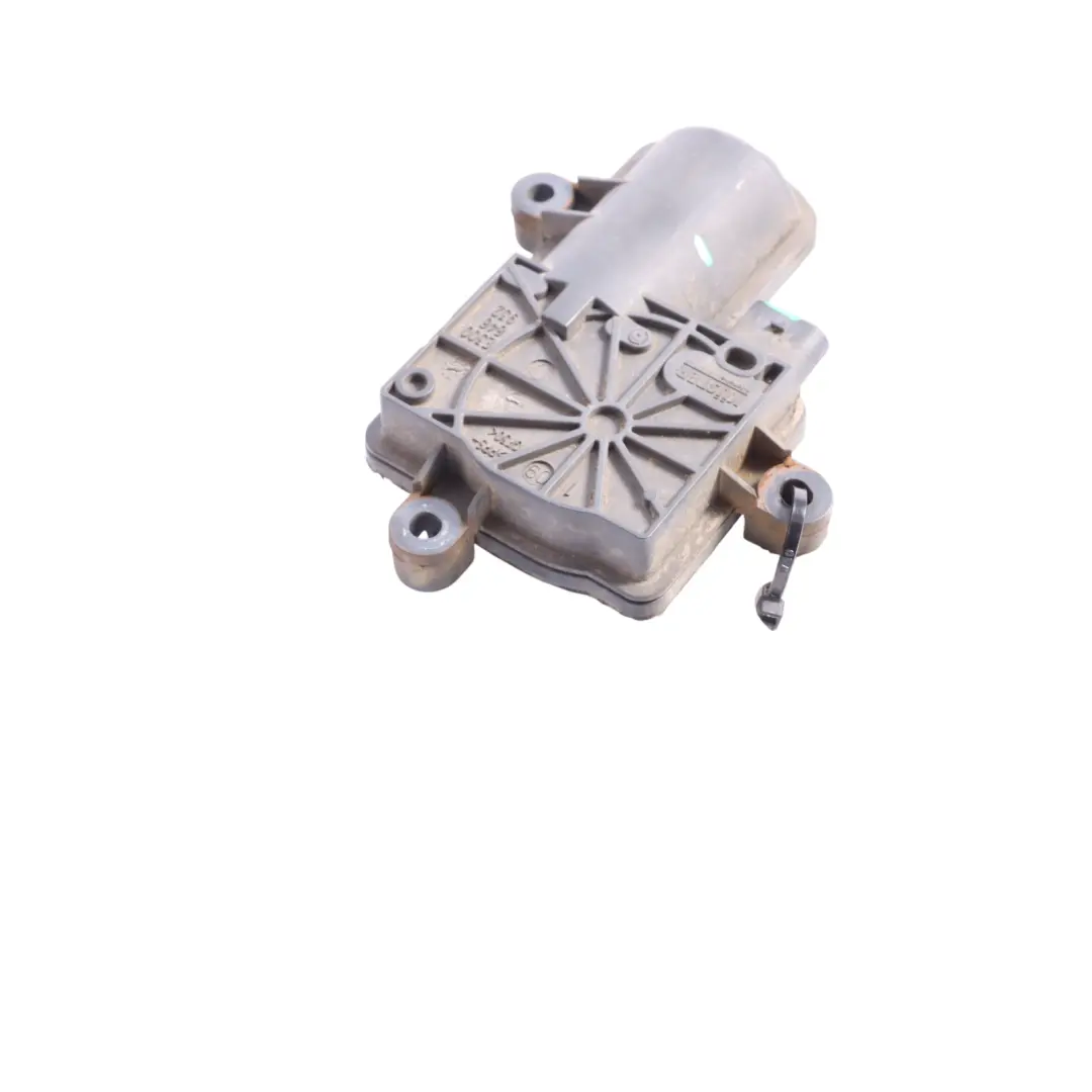  Tapa De Escape Audi A4 A5 A6 A7 A8 Q5 Q7 Q8 S3 8Y Motor Actuador - SKU 4N0133246 - Número de pieza 4N0133246