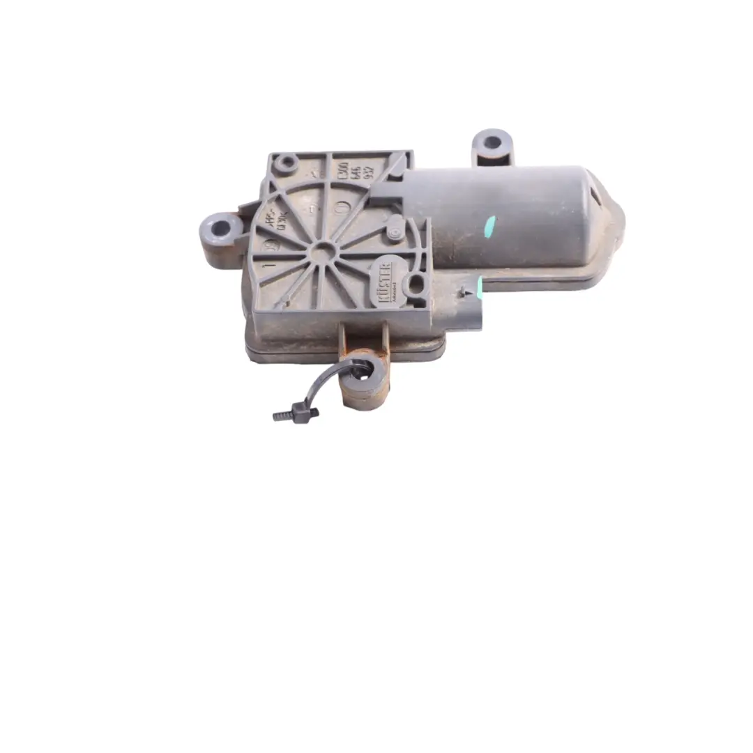  Tapa De Escape Audi A4 A5 A6 A7 A8 Q5 Q7 Q8 S3 8Y Motor Actuador - SKU 4N0133246 - Número de pieza 4N0133246