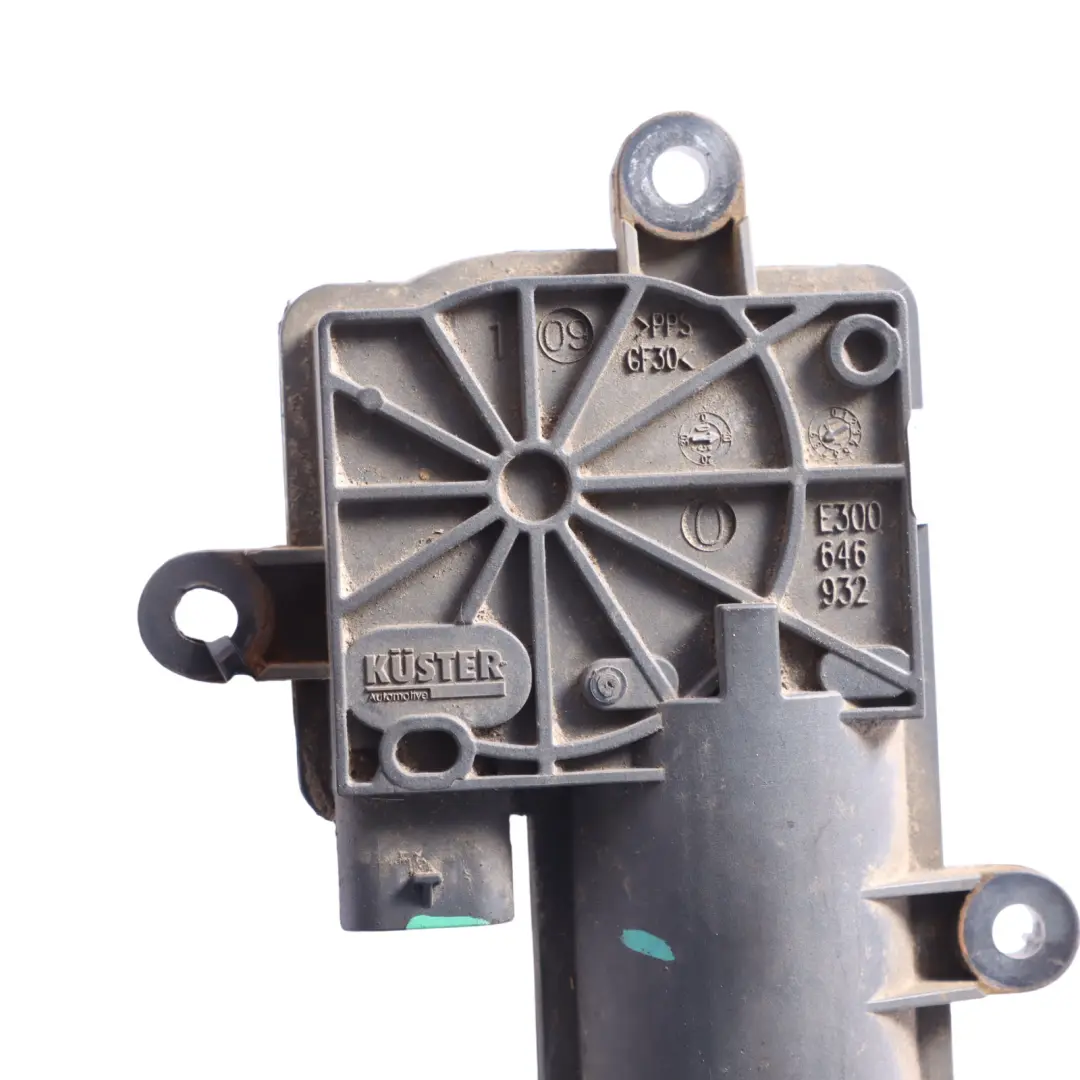  Tapa De Escape Audi A4 A5 A6 A7 A8 Q5 Q7 Q8 S3 8Y Motor Actuador - SKU 4N0133246 - Número de pieza 4N0133246