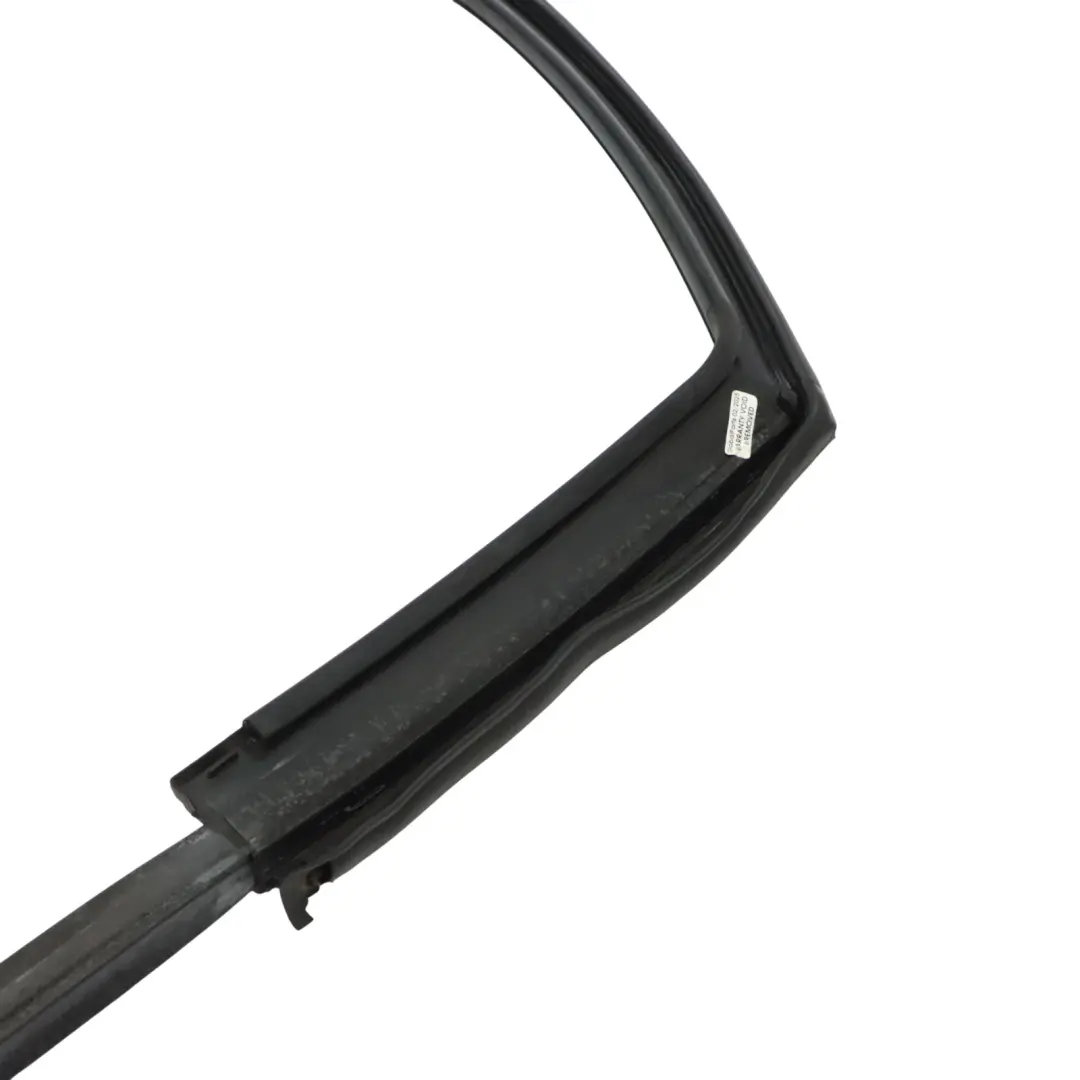 Volkswagen Golf Sportvan Fenster Führung Trim Abdeckung Hinten Links - SKU 510837431K - Teilenummer 510837431K
