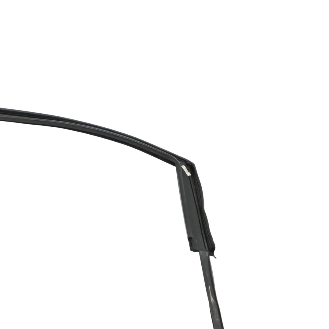 Sportvan Fenster Führung Trim Abdeckung Hinten Links für Volkswagen Golf mit Teilenummer 510837431K Volkswagen Golf Sportvan Fenster Führung Trim Abdeckung Hinten Links - SKU 510837431K - Teilenummer 510837431K