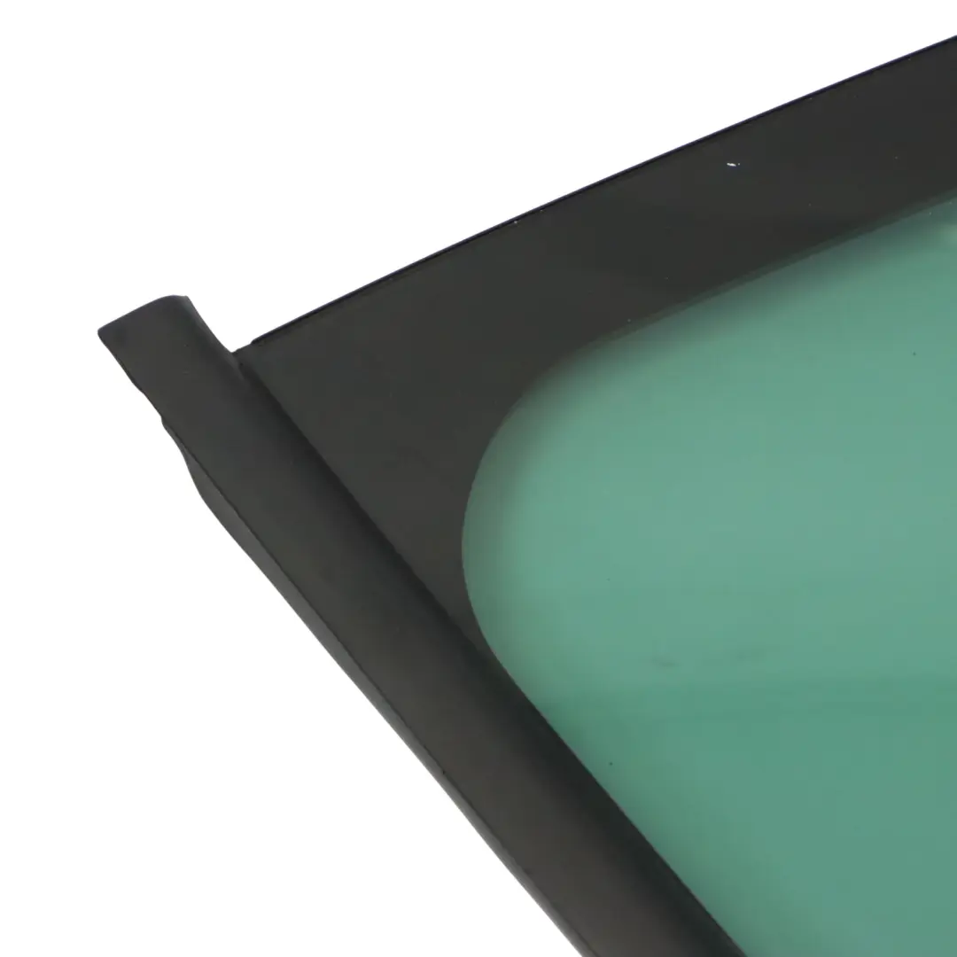 Trasera Ventana Vidrio Cuarto AS3 Derecha para Skoda Octavia 5E Sedan con número de pieza 5E5845214G Skoda Octavia 5E Sedan Trasera Ventana Vidrio Cuarto AS3 Derecha - SKU 5E5845214G - Número de pieza 5E5845214G