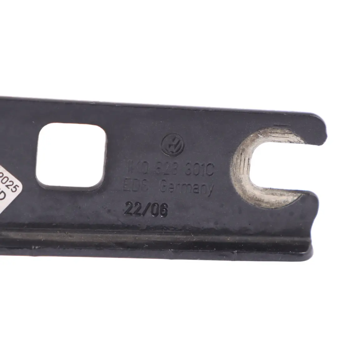 MK6 Charnière capot avant gauche Black Magic Pearl - C9Z pour Volkswagen Golf à propos du numéro de pièce 5K0823301B Volkswagen Golf MK6 Charnière capot avant gauche Black Magic Pearl - C9Z - SKU 5K0823301B-BLM - Numéro de pièce 5K0823301B