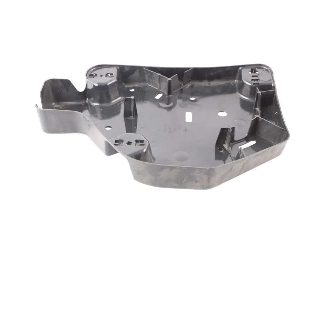 Adblue Reservoir Bottom Cover to Volkswagen Tiguan 5N Audi Q3 8U Diesel with Part number 5N0131331 Volkswagen Tiguan 5N Audi Q3 8U Diesel Adblue Reservoir Bottom Cover - SKU 5N0131331 - Part number 5N0131331