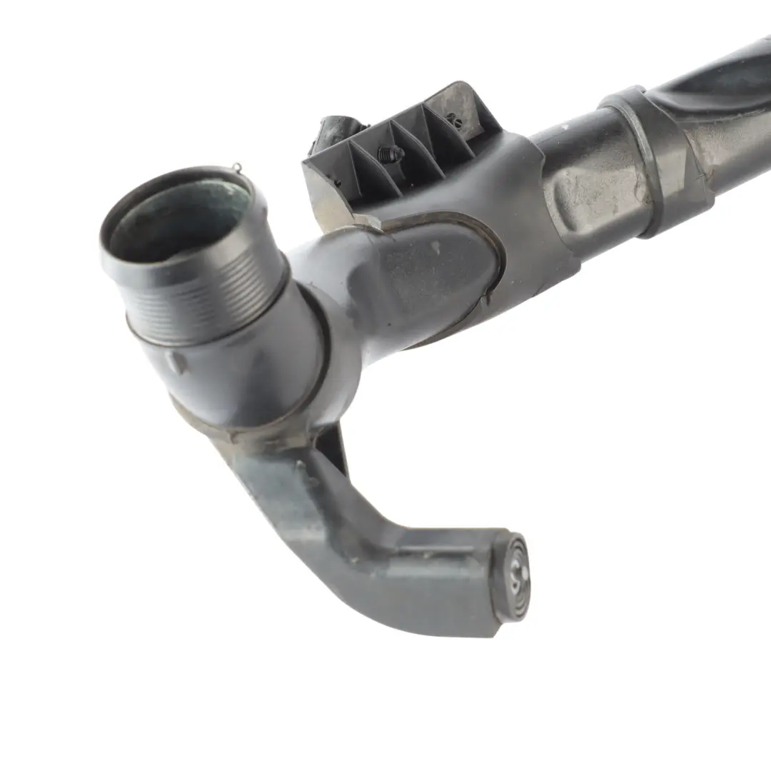 Rura Przewód Intercoolera do Audi A3 8P VW Passat B7 Turbo o numerze 5N0145840K Audi A3 8P VW Passat B7 Turbo Rura Przewód Intercoolera - SKU 5N0145840K - Numer Części 5N0145840K