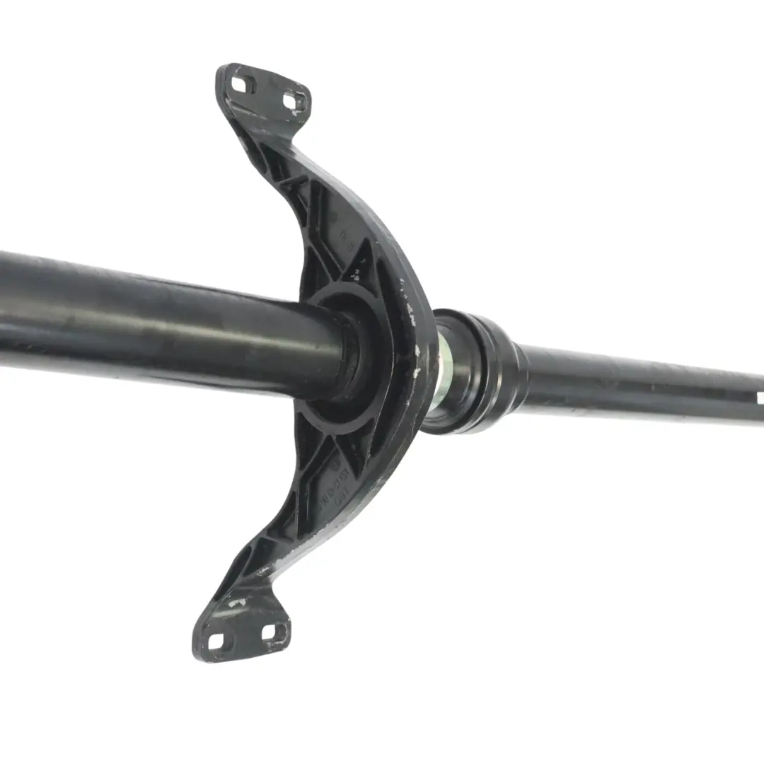 Wał Napędowy Wałek Manual do Audi Q3 8U Volkswagen Tiguan o numerze 5N0521101P Audi Q3 8U Volkswagen Tiguan Wał Napędowy Wałek Manual - SKU 5N0521101P - Numer Części 5N0521101P