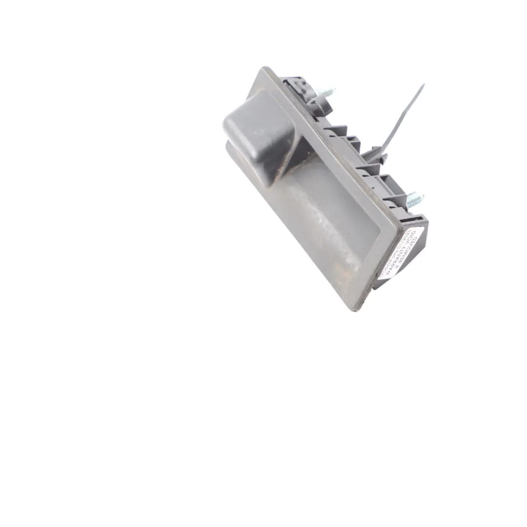 Kamera Cofania Uchwyt Klapy Bagażnika do Audi Q5 8R o numerze 5N0827566AA Audi Q5 8R Kamera Cofania Uchwyt Klapy Bagażnika - SKU 5N0827566AA-1 - Numer Części 5N0827566AA