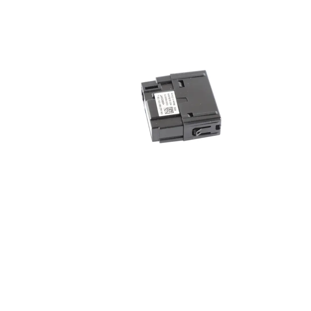Audi A5 F5 Cache Rangement Console Centrale Prise 12 V Connexion USB - SKU 5Q0035726L - Numéro de pièce 5Q0035726L